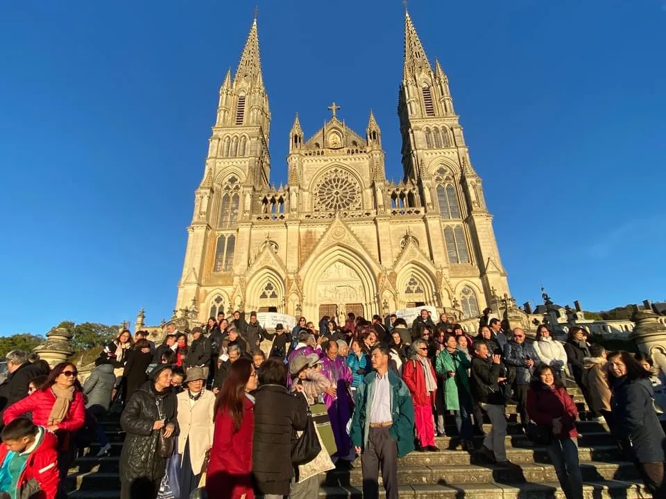 Montligeon: Nơi Cầu Nguyện Cho Các Linh Hồn Trong Luyện Ngục